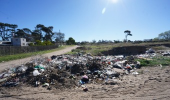 LA MUNICIPALIDAD CONTINA CON LA LIMPIEZA DE BASURALES EN DISTINTOS PUNTOS DE LA CIUDAD